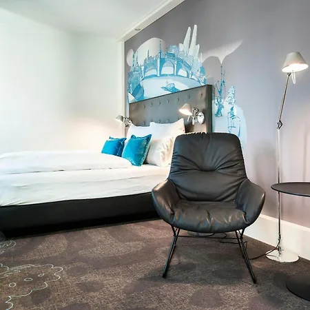 Motel One Basel-3