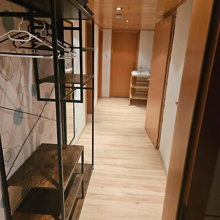 Hotel Alt Cues-2