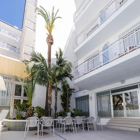 Hotel Miami Calella-3