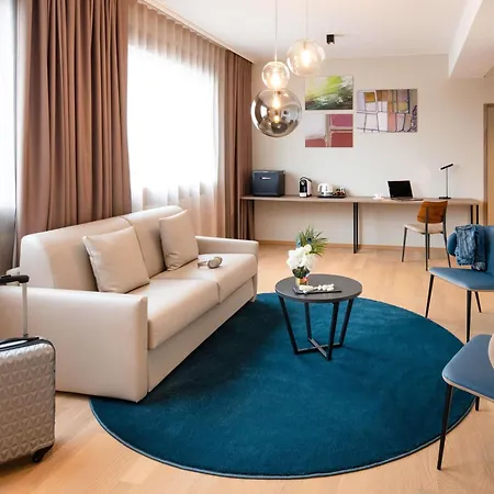 Mercure Geneva Airport-2
