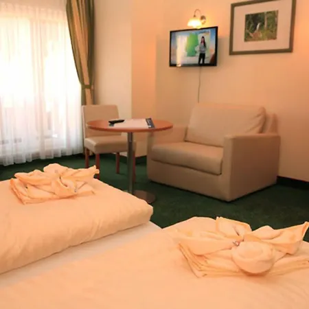Strandhotel Mirow-3