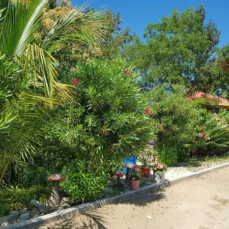 El Eden Bungalows-3