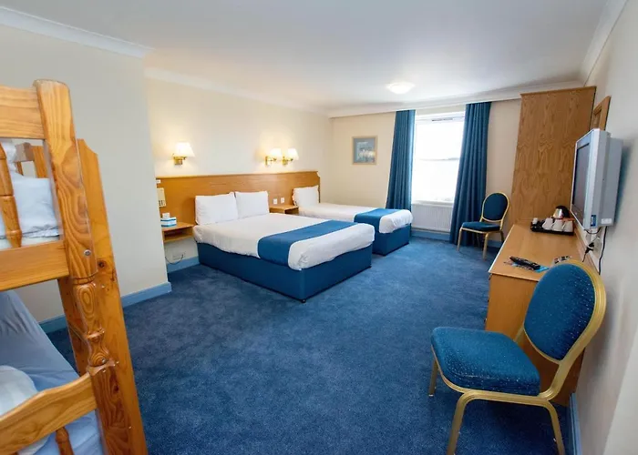 Best Torquay Hotels For Families With Kids