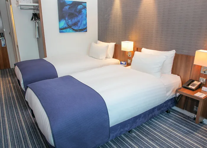 Holiday Inn Express London Heathrow T5 By Ihg Slough