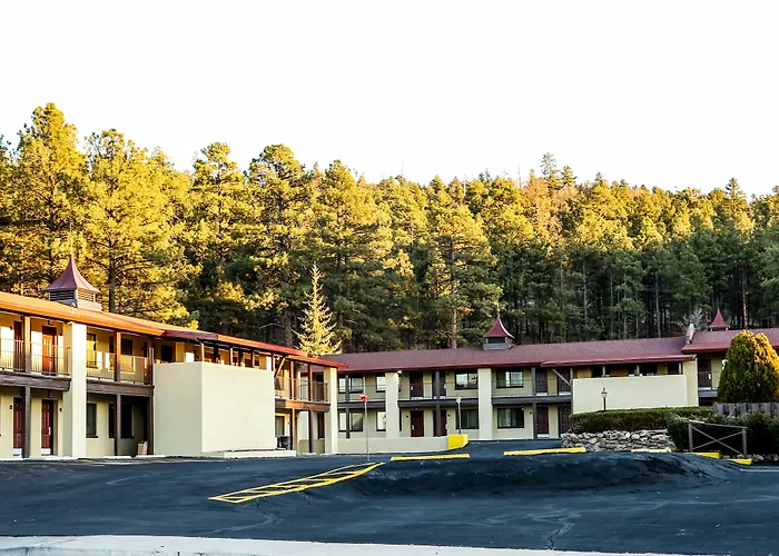Red Roof Inn Plus+ Williams - Grand Canyon