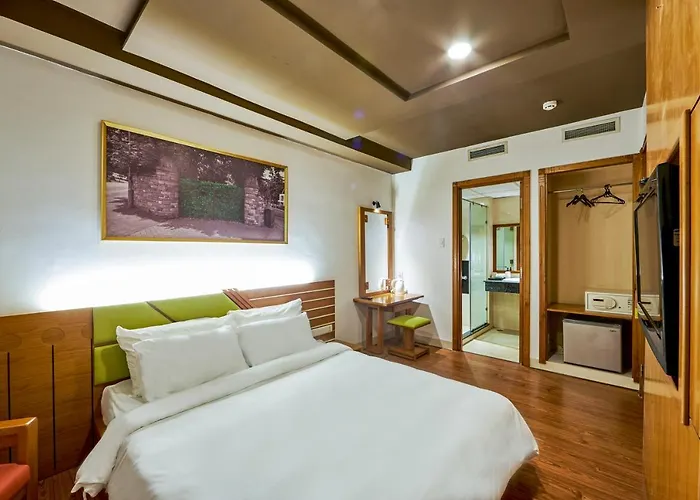 The Noble Swan Hotel Saigon