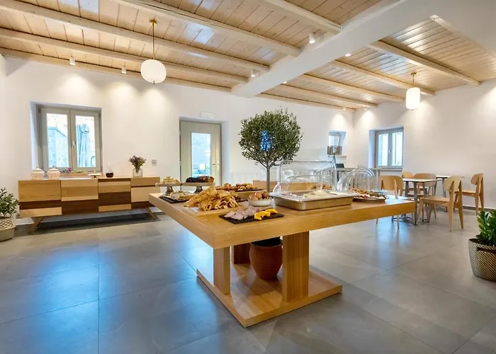 Armantanis Luxury Suites