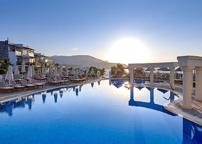 Alexander Beach Hotel & Village Resort