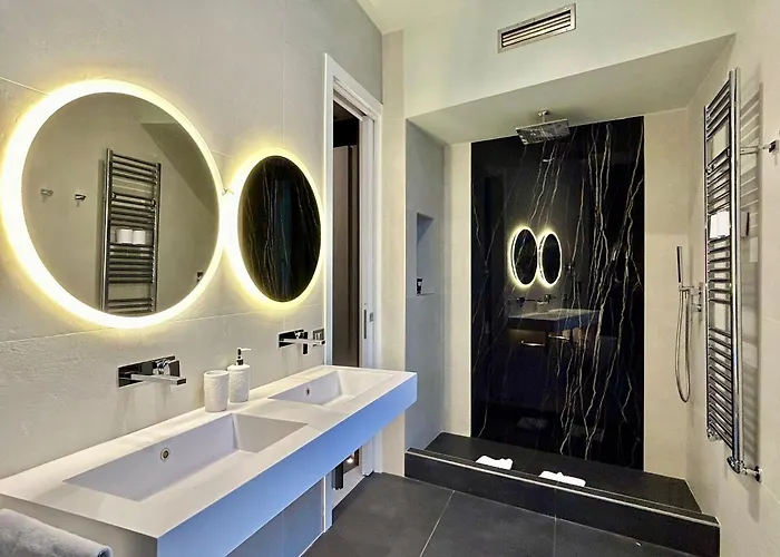 Private Luxury Suites