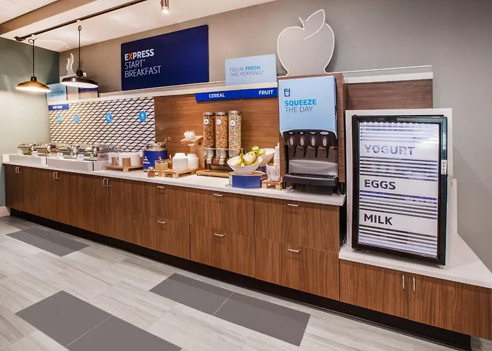 Holiday Inn Express & Suites Buford - Mall Of Georgia By Ihg