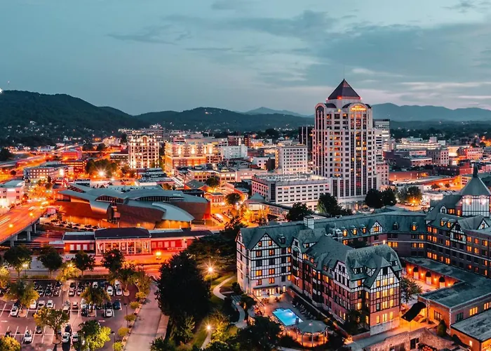 Hotel Roanoke & Conference Center, Curio Collection By Hilton