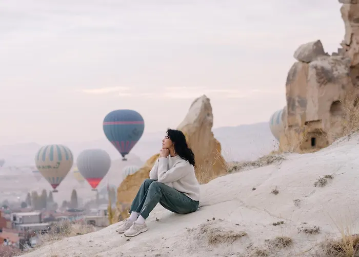 Seki Cave Hotel, Wake Up To Hot Air Balloons