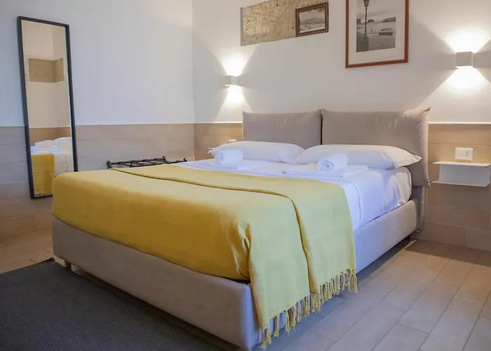 H22 Hotel Napoli