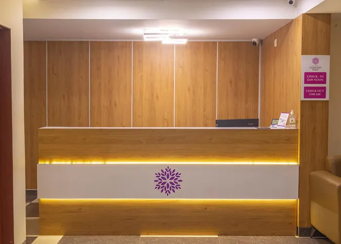 Hotel Comfort Park - Opposite Sri Ramachandra Medical College Porur