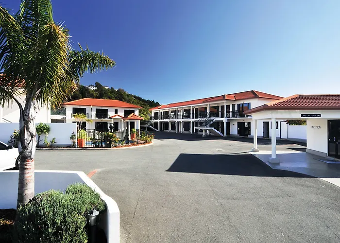 Palms Motel