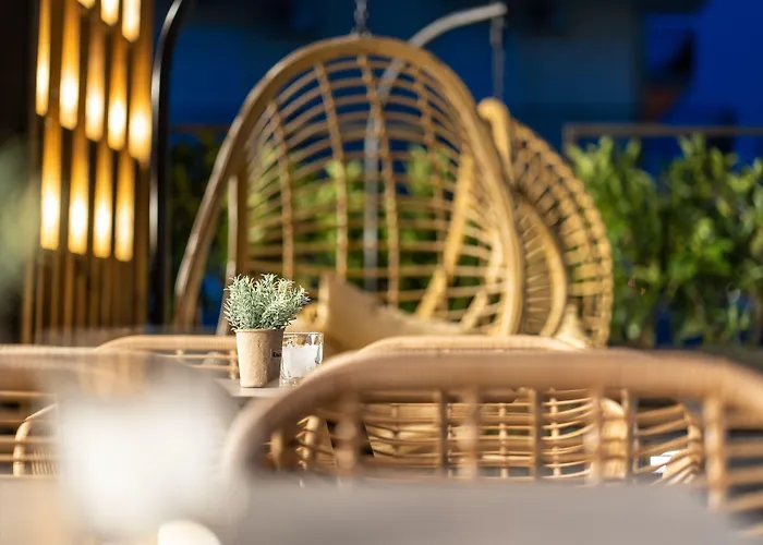 Dafni Plus Hotel