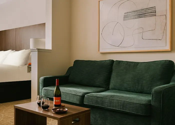 The Point Hotel & Suites