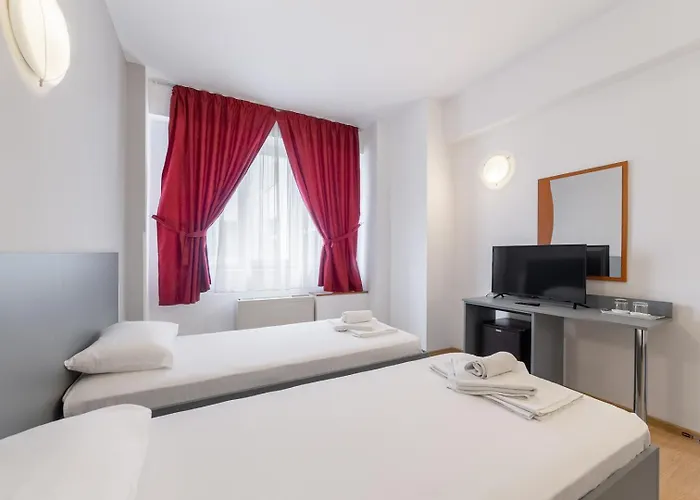Elizeu Hotel