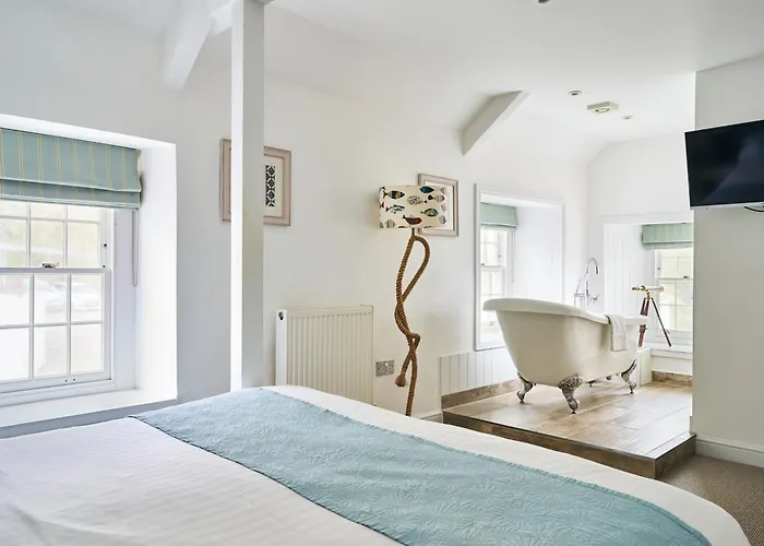 Lugger Hotel ‘A Bespoke Hotel’
