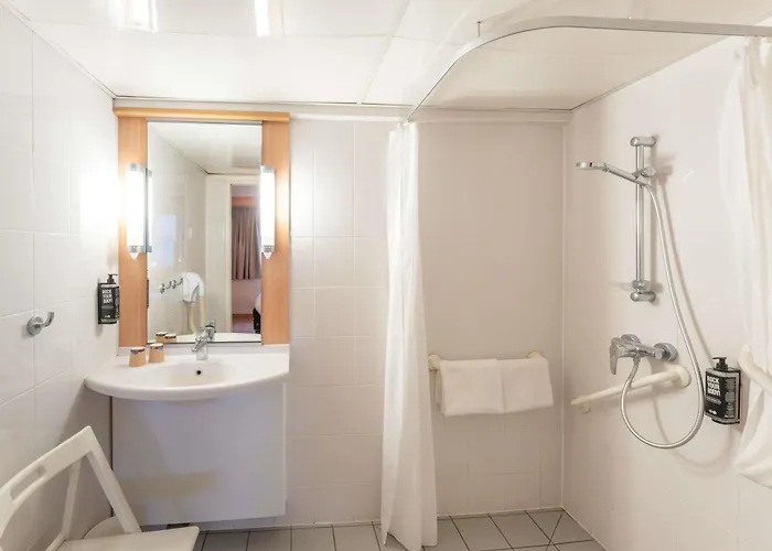 Ibis Paris 17 Clichy-Batignolles Hotel