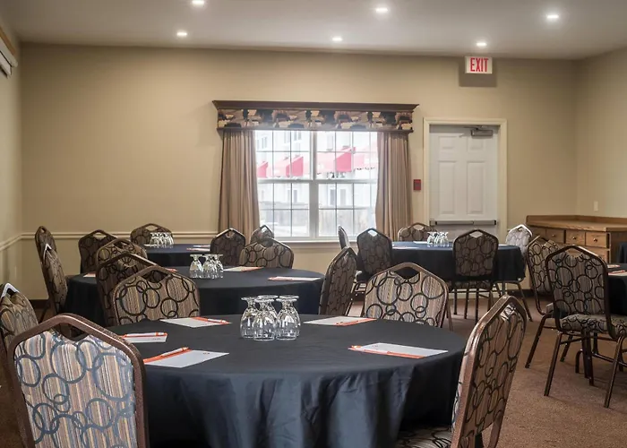 Amsterdam Inn & Suites, An Ascend Collection Hotel Moncton