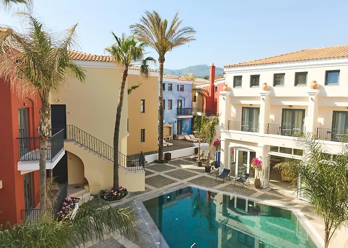 Grecotel Plaza Beach House