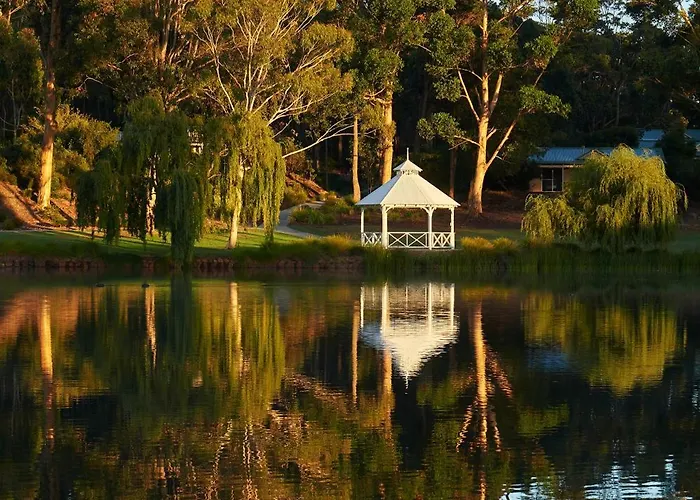 Eight Willows Retreat