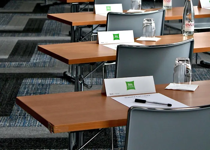 Ibis Styles Avignon Sud Hotel