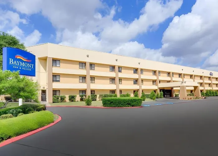 Baymont By Wyndham Panama City Beach
