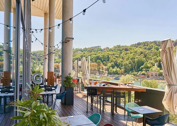 Novotel Lyon Centre-Confluence Bord De Saone