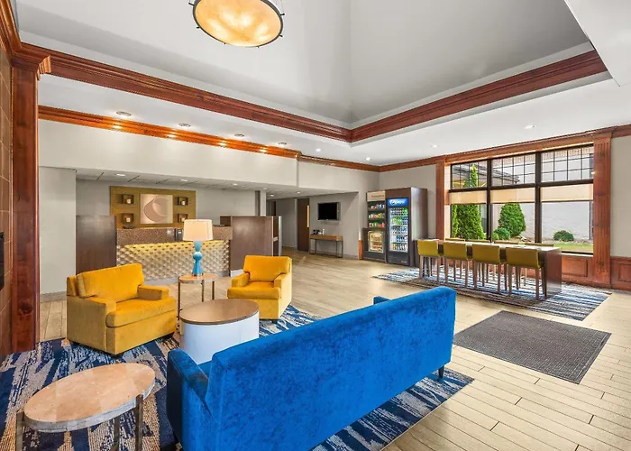 Comfort Suites Green Bay West