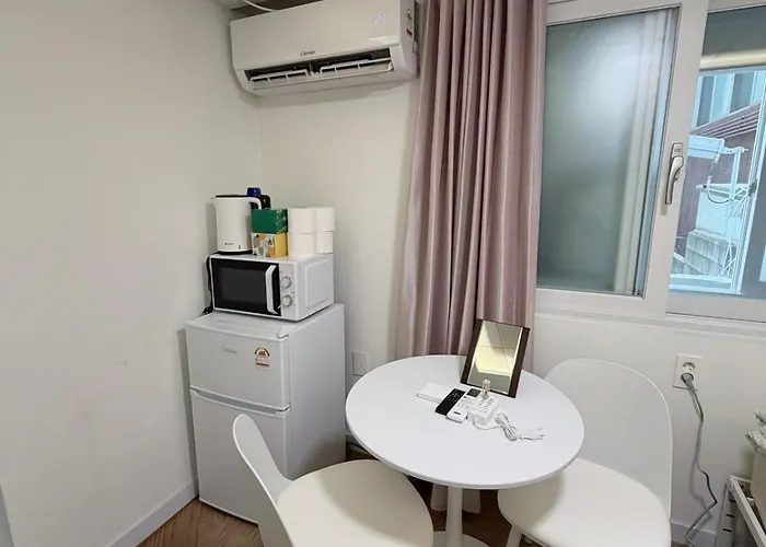 Y'S House