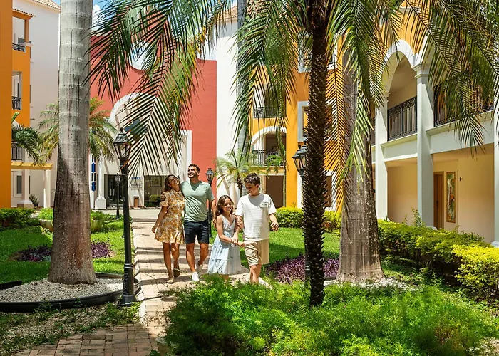 Ocean Coral & Turquesa All Inclusive (Adults Only)