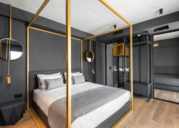 COLORS Hotel Athens