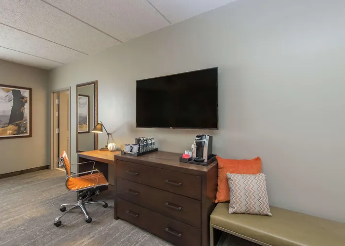 Hotel Saranac, Curio Collection By Hilton