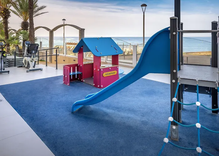 Caprici Beach Hotel & Spa