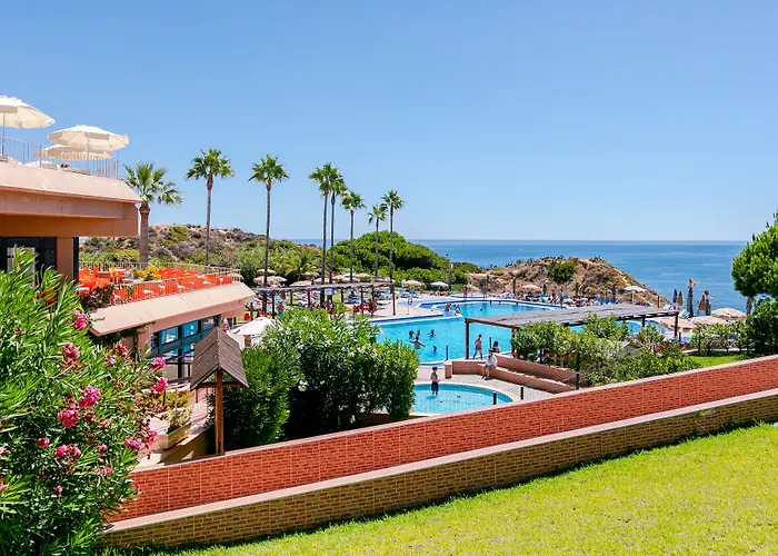 Auramar Beach Resort