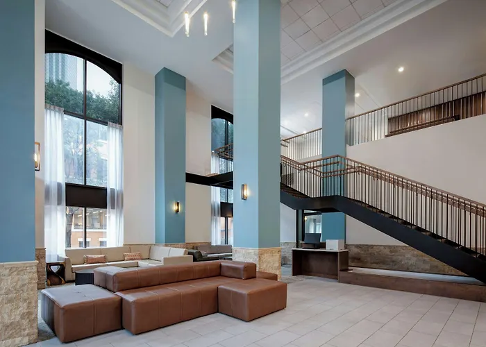 Springhill Suites By Marriott Dallas Downtown / West End