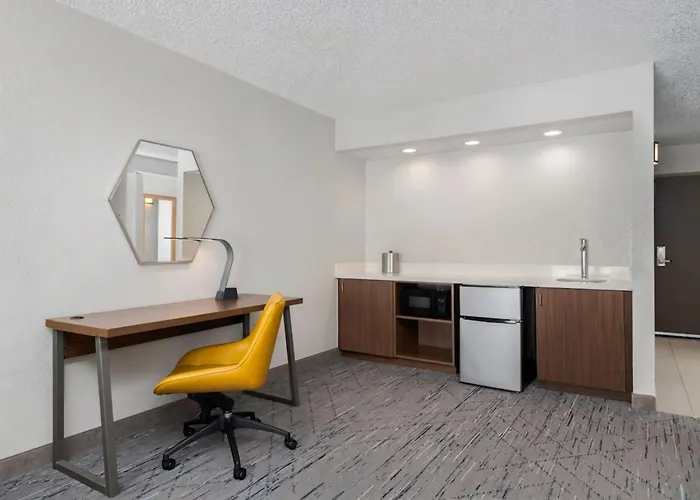 Holiday Inn Express Hotel & Suites Bentonville By Ihg