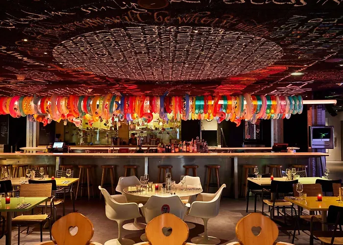 Hotel Mama Shelter Bordeaux Centre