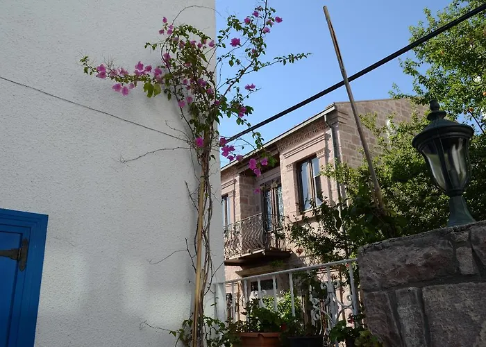 Cunda Mavi Hotel (Adults Only)