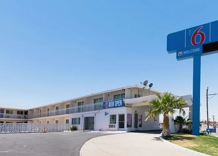 Motel 6-Barstow, Ca - Route 66