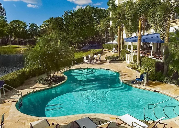 Resorts in North Naples