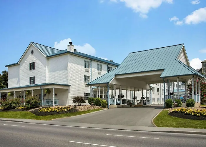 Best Pigeon Forge Hotels For Families With Kids